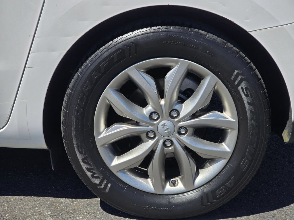 Used 2020 Kia Sedona EX FWD image 10