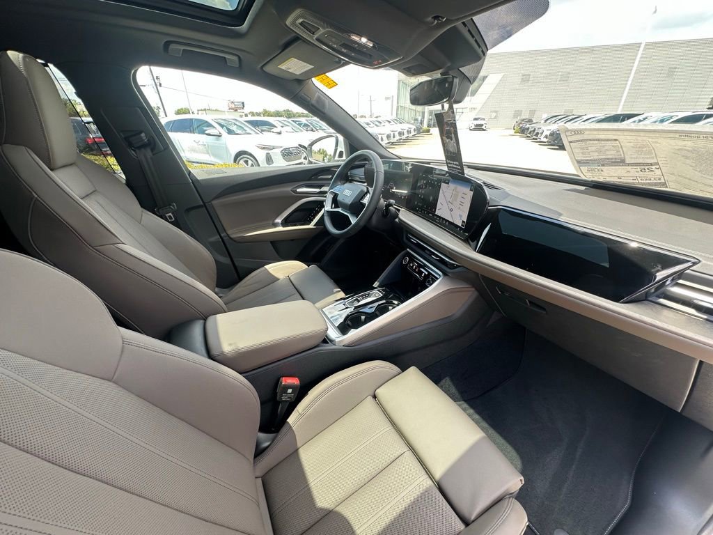 New 2025 Audi Q5 Premium Plus image 31