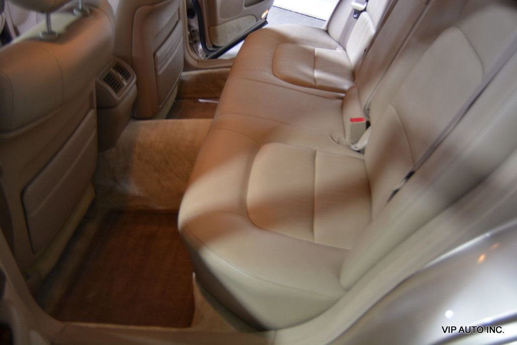 Used 1995 Lexus LS 400 image 28