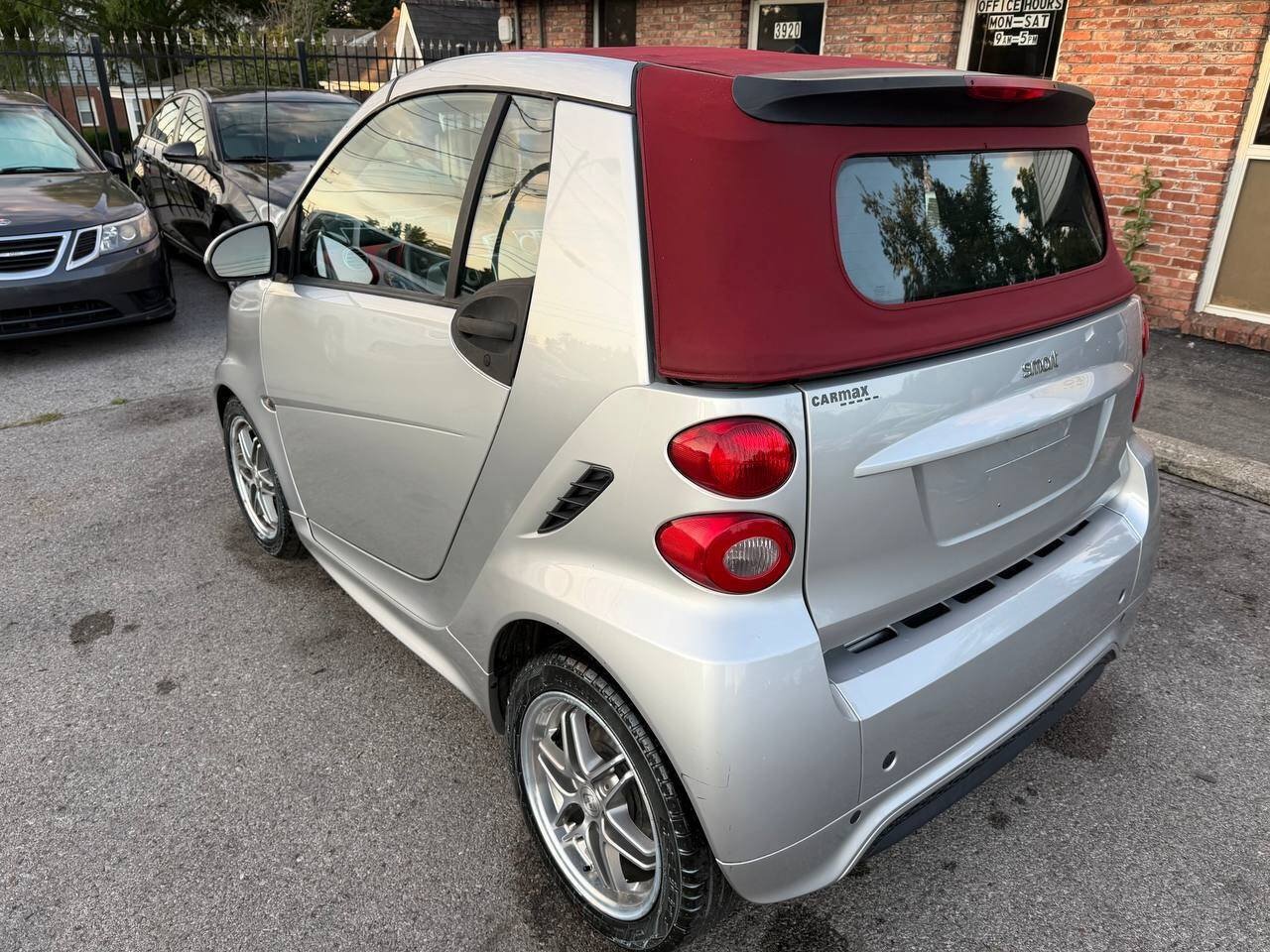 Used 2013 smart fortwo passion RWD image 7