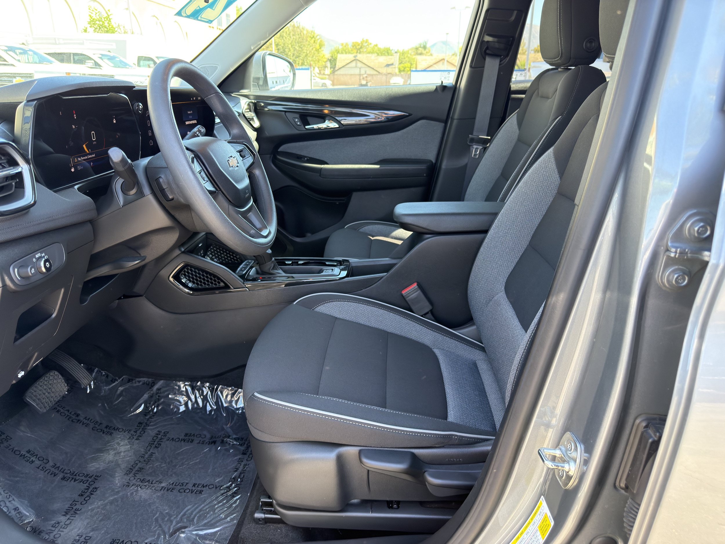 Used 2024 Chevrolet TrailBlazer LT FWD image 25