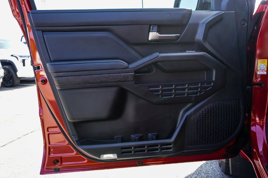 Used 2025 Toyota Tacoma Limited image 21