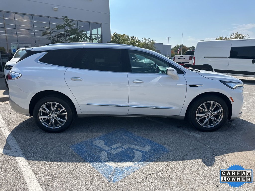 Used 2024 Buick Enclave Essence w/ Experience Buick Package image 38