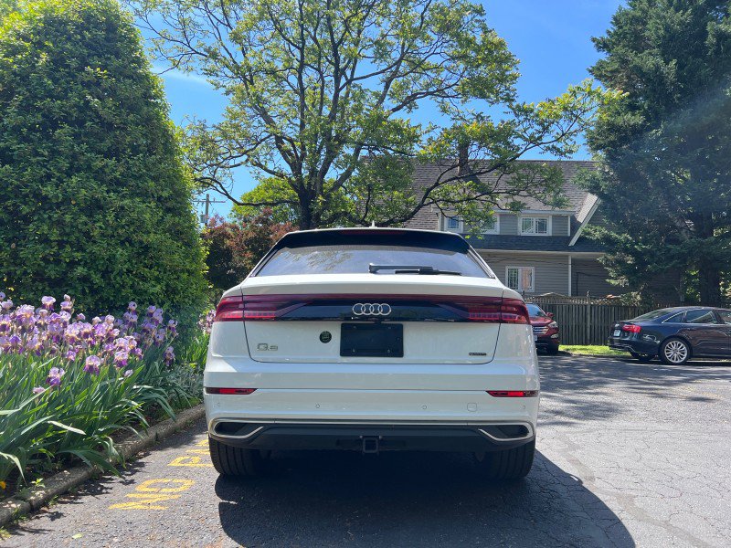 Used 2019 Audi Q8 Premium Plus w/ Premium Plus AWD/4WD image 9