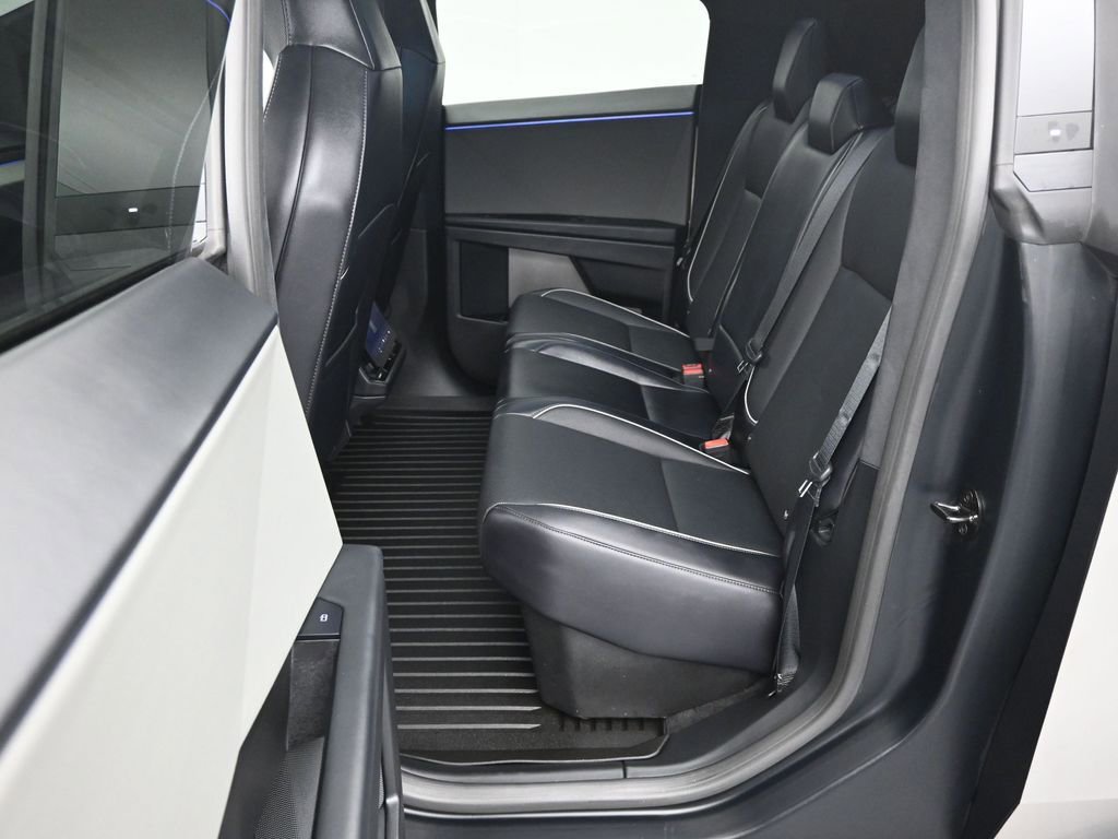 Used 2025 Tesla Cybertruck AWD Crew Cab image 10