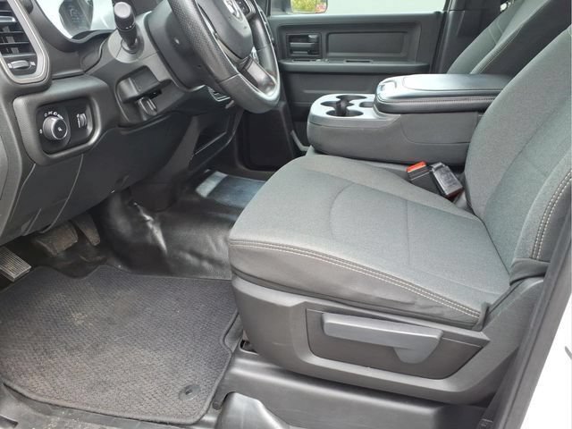 Used 2022 RAM 3500 Tradesman RWD image 19