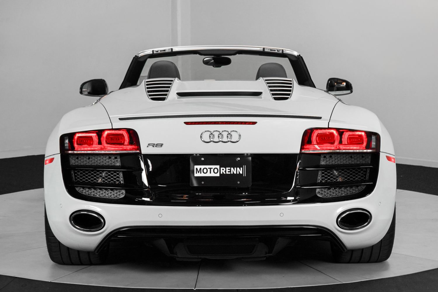 Used 2012 Audi R8 V10 image 10