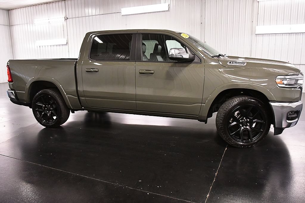 Used 2026 RAM 1500 Laramie AWD/4WD image 9