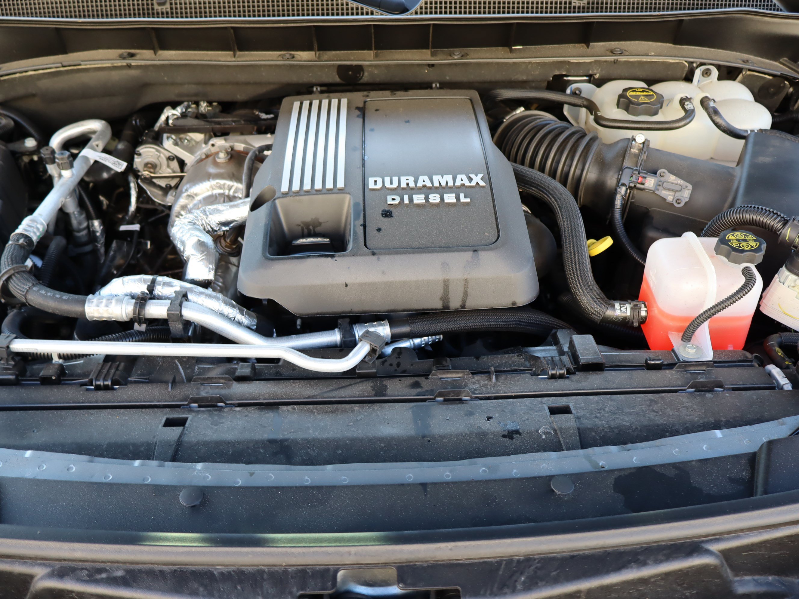 Used 2024 Chevrolet Tahoe High Country RWD image 44