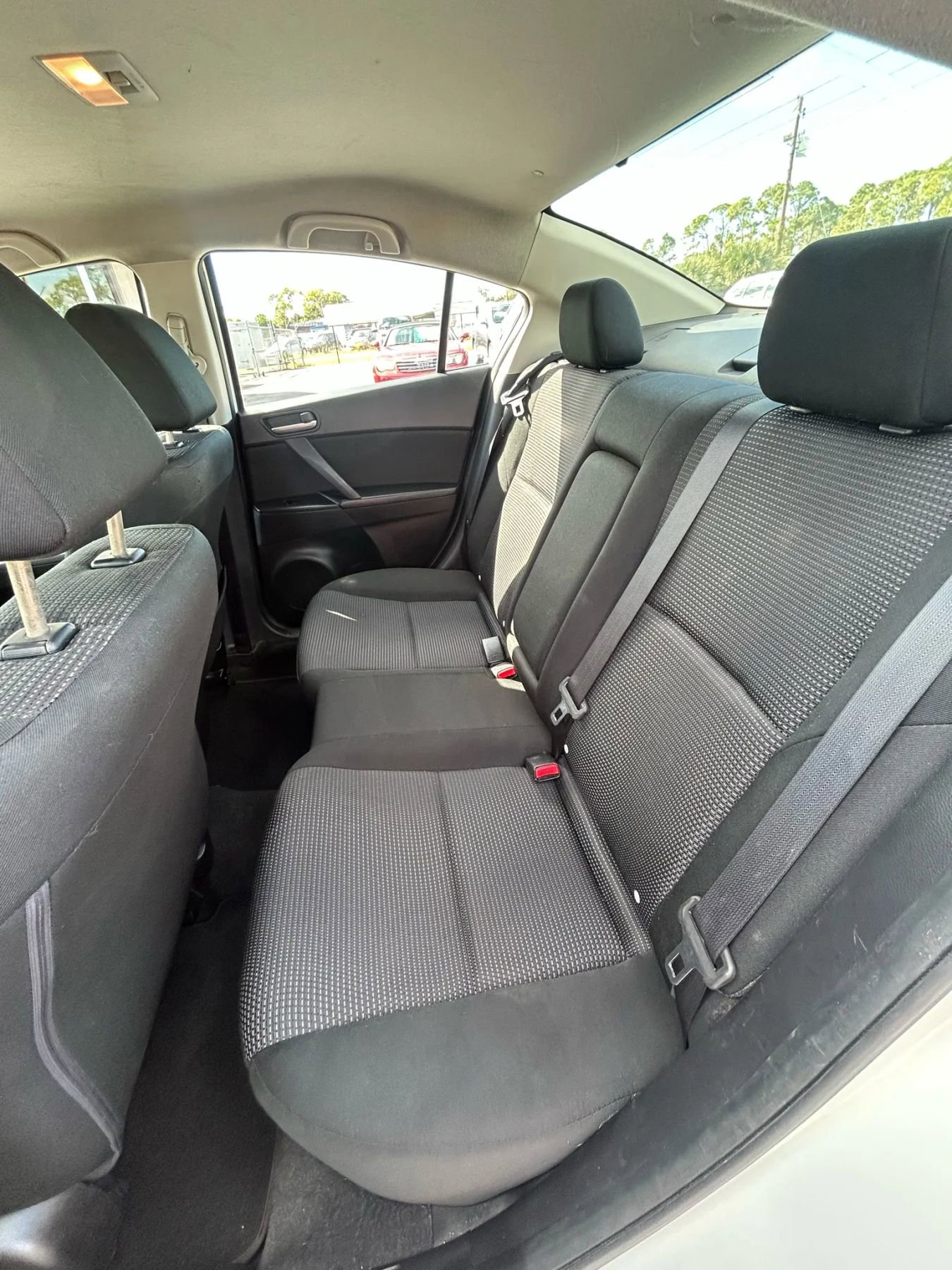 Used 2013 MAZDA MAZDA3 i Touring image 25