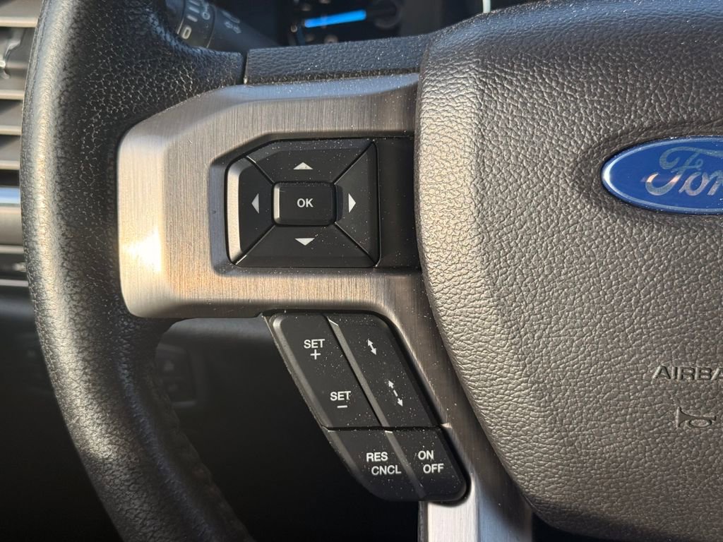 Used 2016 Ford F150 Platinum w/ Equipment Group 701A Luxury image 26