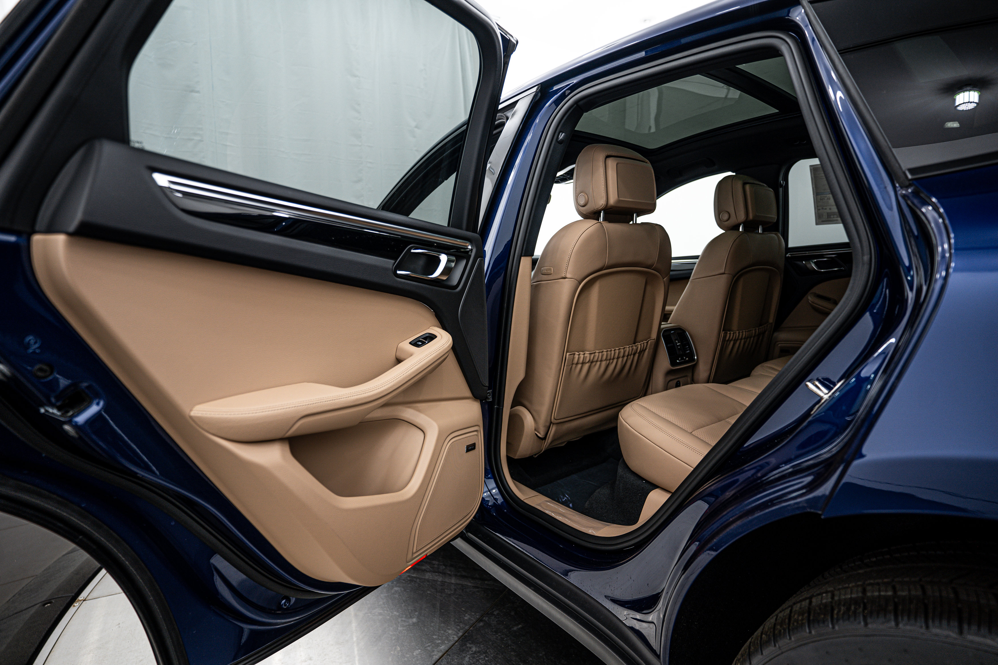 New 2025 Porsche Macan image 20