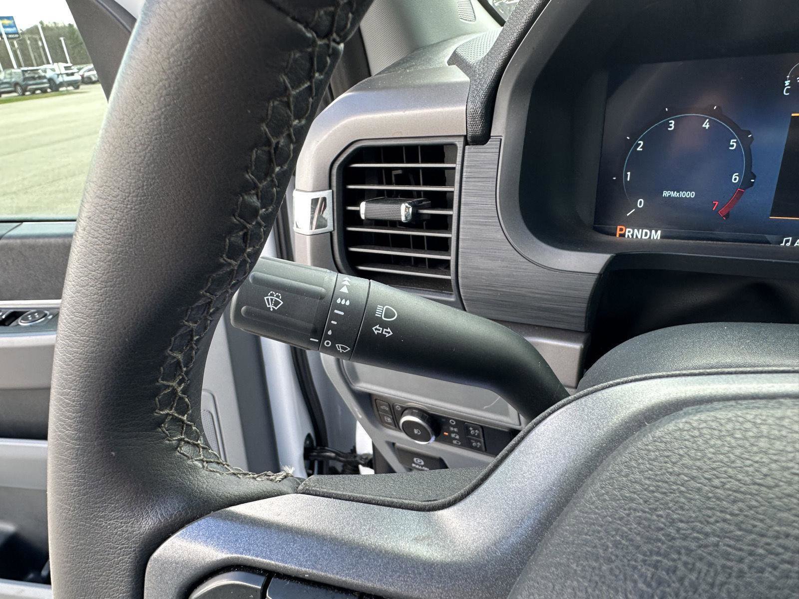 Used 2025 Ford F150 XLT w/ Equipment Group 301A Standard image 22