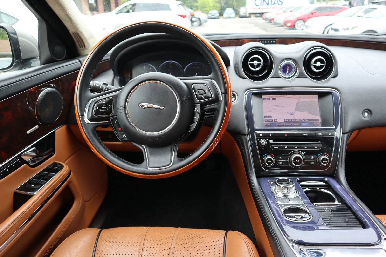 Used 2011 Jaguar XJ L RWD image 21
