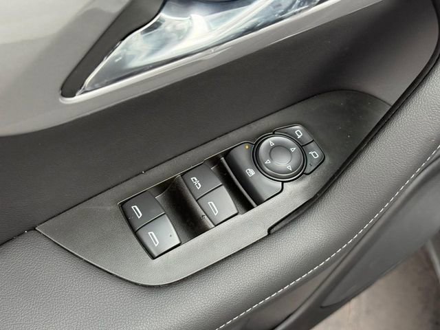 Used 2025 Chevrolet Blazer LT image 17