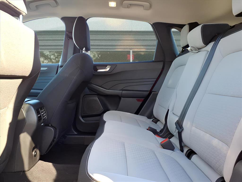 Used 2025 Ford Escape Active w/ Active Premium Tech Pack image 14