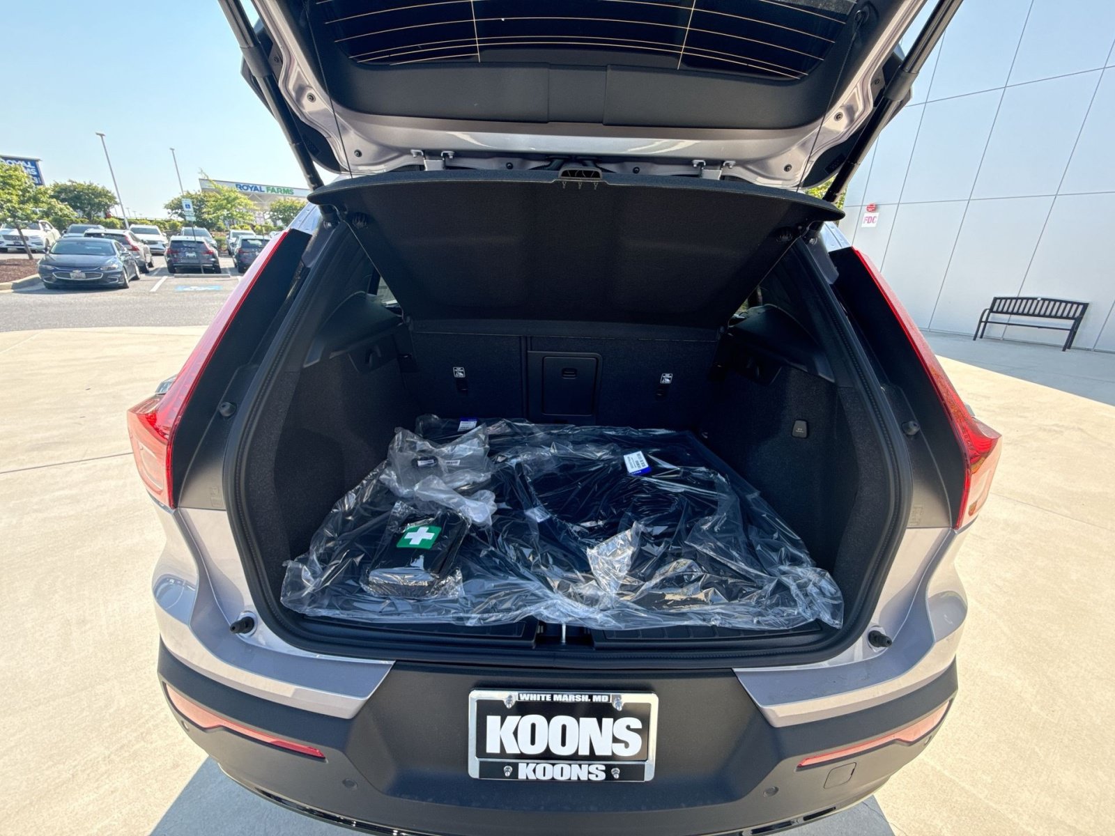 New 2026 Volvo XC40 B5 Ultra w/ Protection Package Premier AWD/4WD image 27