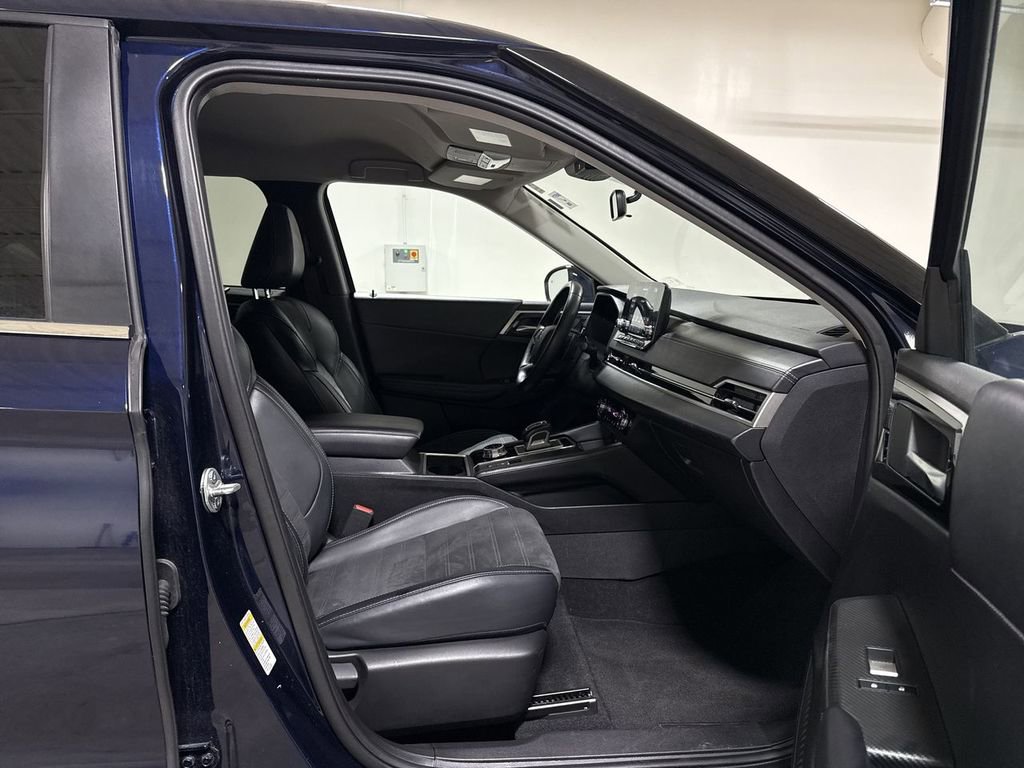 Used 2024 Mitsubishi Outlander SE AWD/4WD image 22
