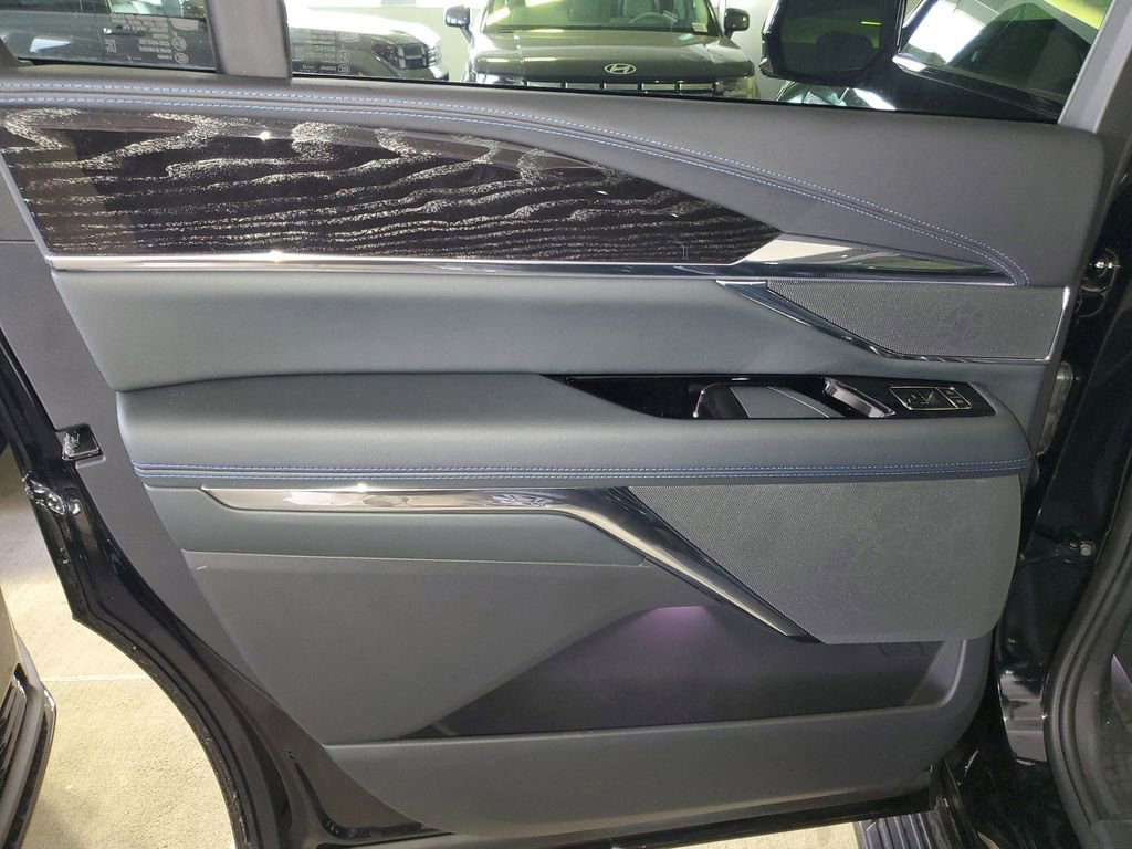 New 2026 Cadillac Escalade IQL Luxury AWD/4WD image 9
