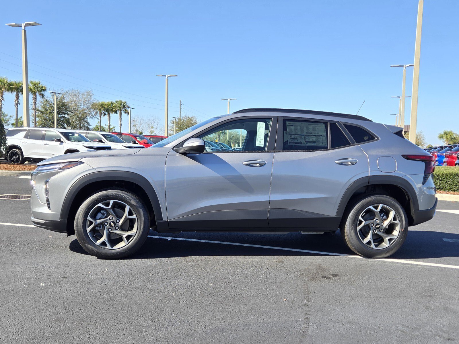 New 2026 Chevrolet Trax LT w/ Driver Confidence Package FWD image 3