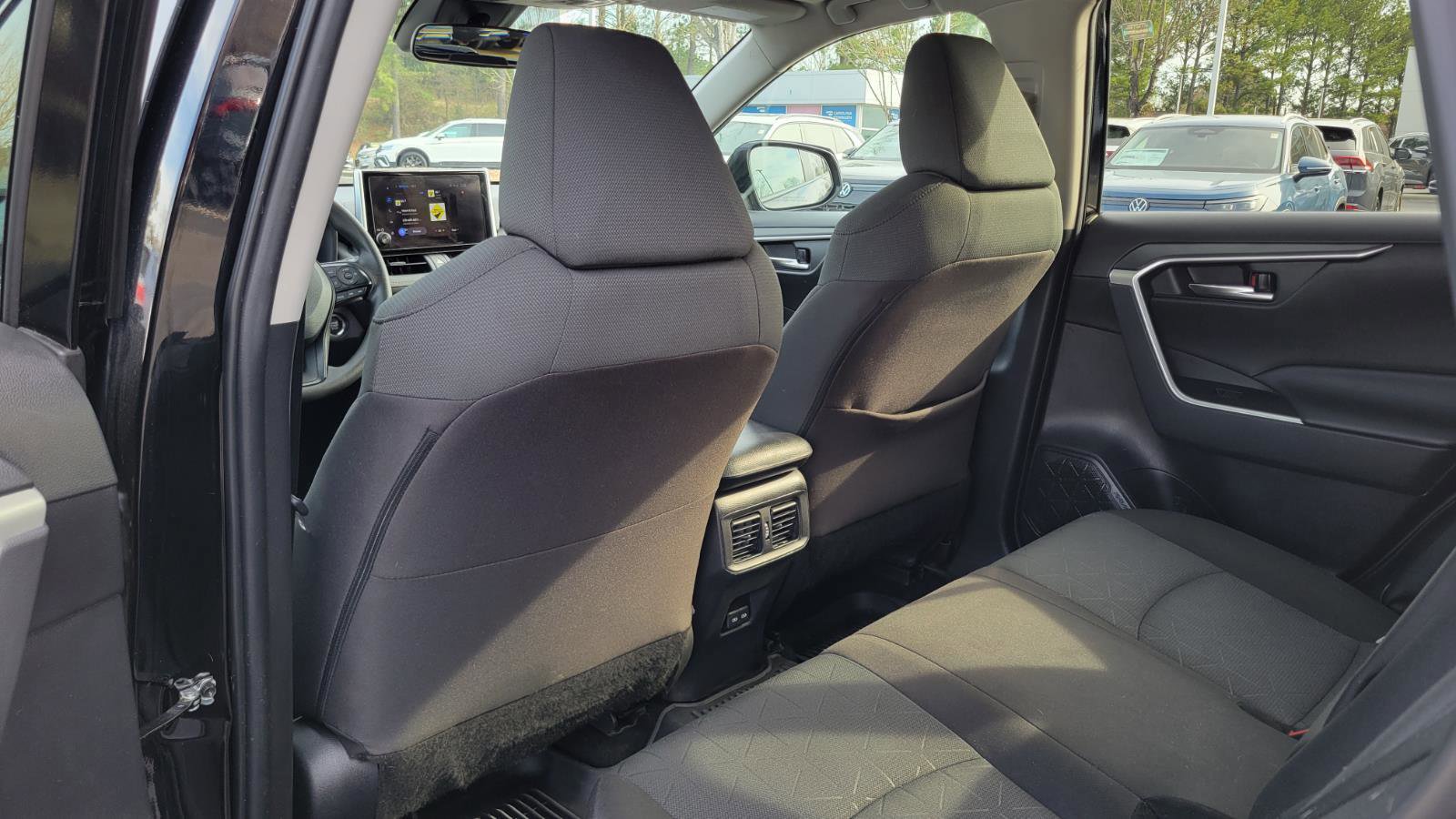 Used 2023 Toyota RAV4 XLE w/ Convenience Package image 32