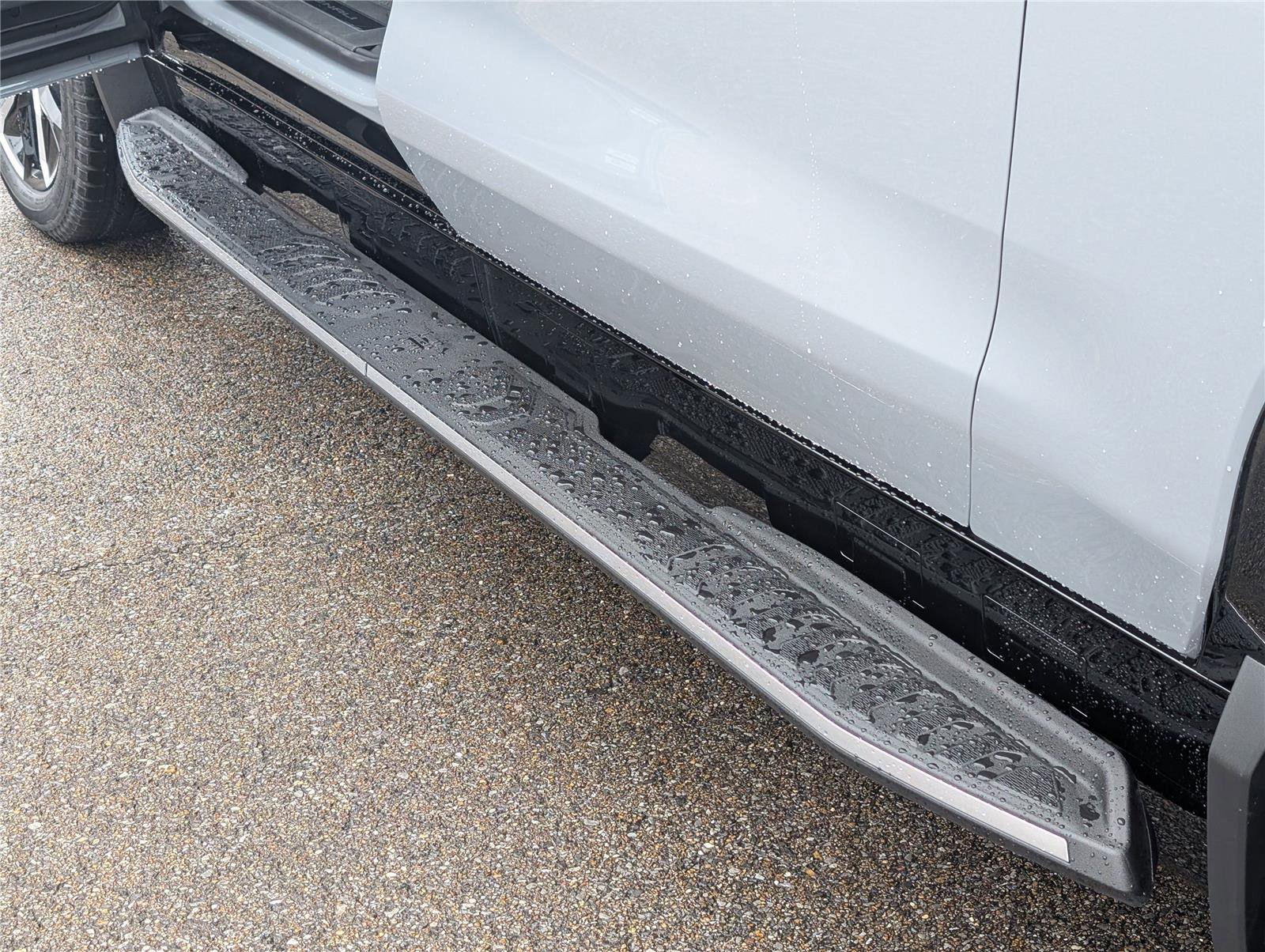 New 2025 GMC Sierra EV Denali image 11