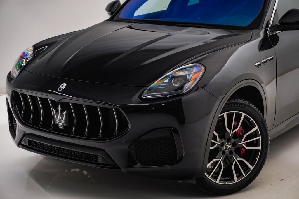 Used 2025 Maserati Grecale GT AWD/4WD image 4