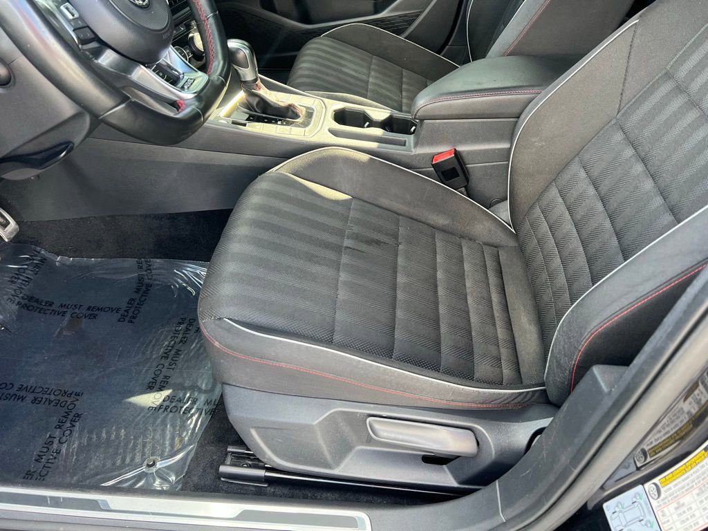 Used 2020 Volkswagen Jetta GLI FWD image 11