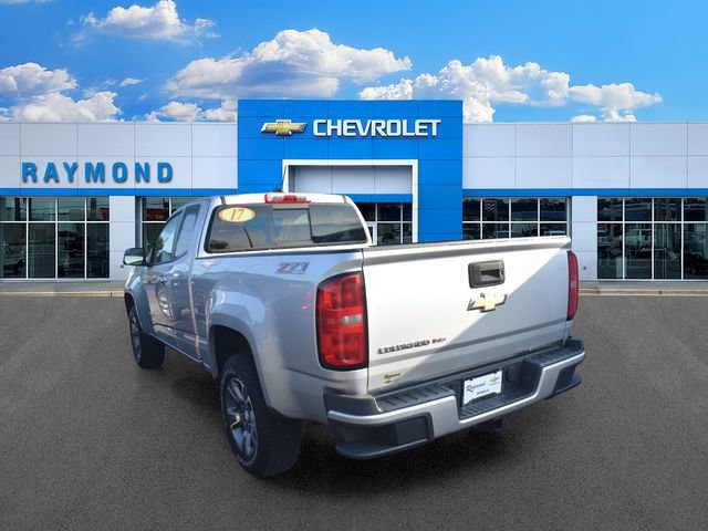 Used 2017 Chevrolet Colorado Z71 AWD/4WD image 5