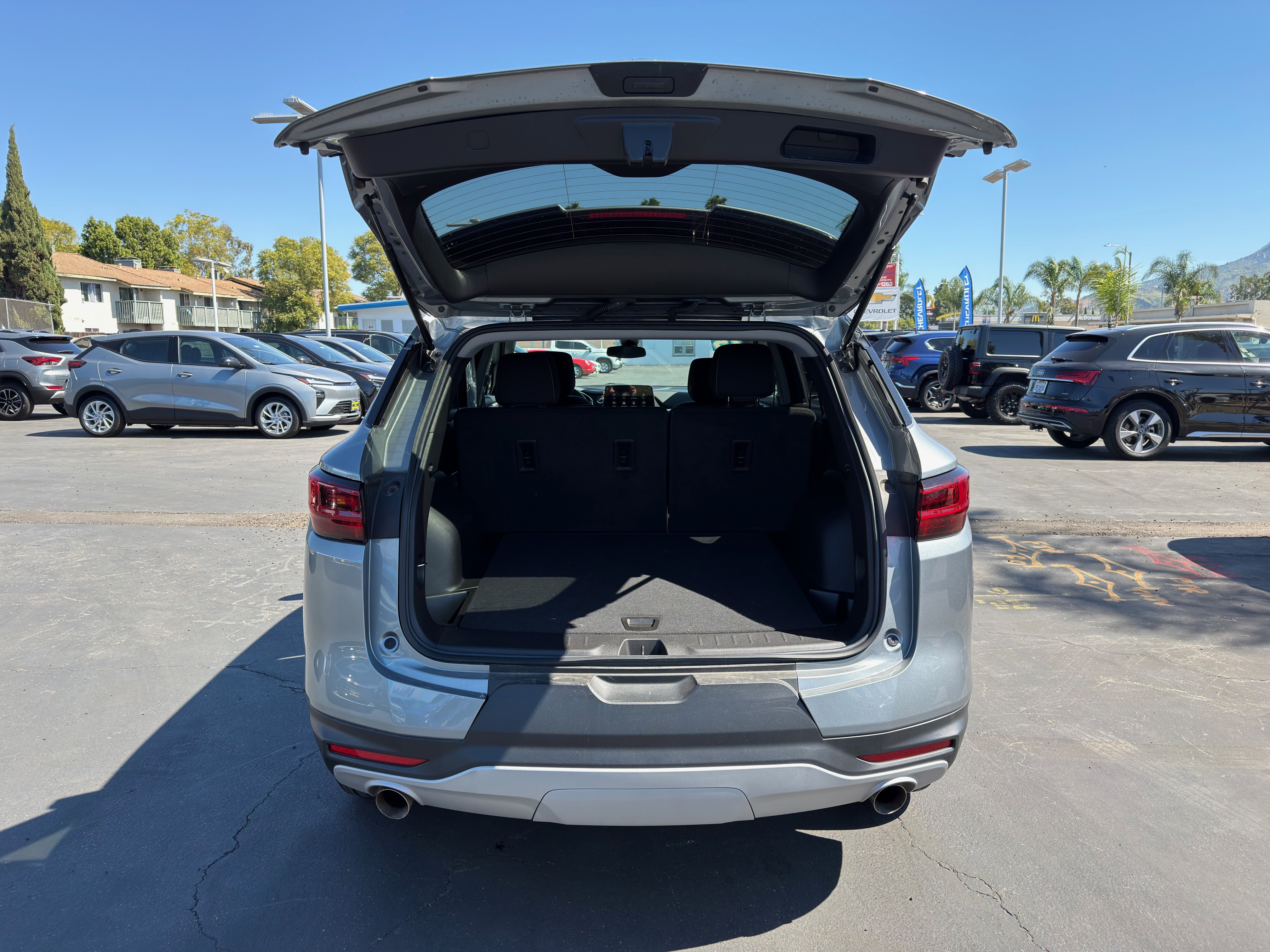 New 2025 Chevrolet Blazer LT image 14