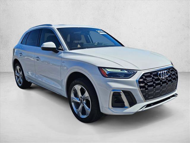 Certified 2025 Audi Q5 2.0T Premium Plus w/ Premium Plus Package video 3