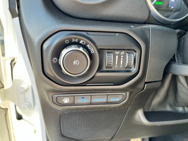 Used 2021 Jeep Wrangler Unlimited Sahara w/ Dual Top Group image 24