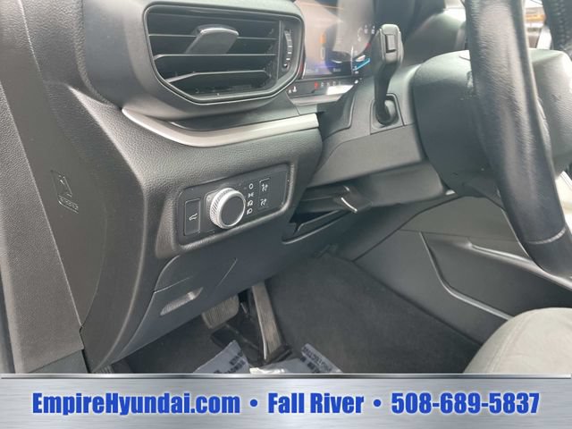 Used 2022 Ford Explorer XLT AWD/4WD image 20