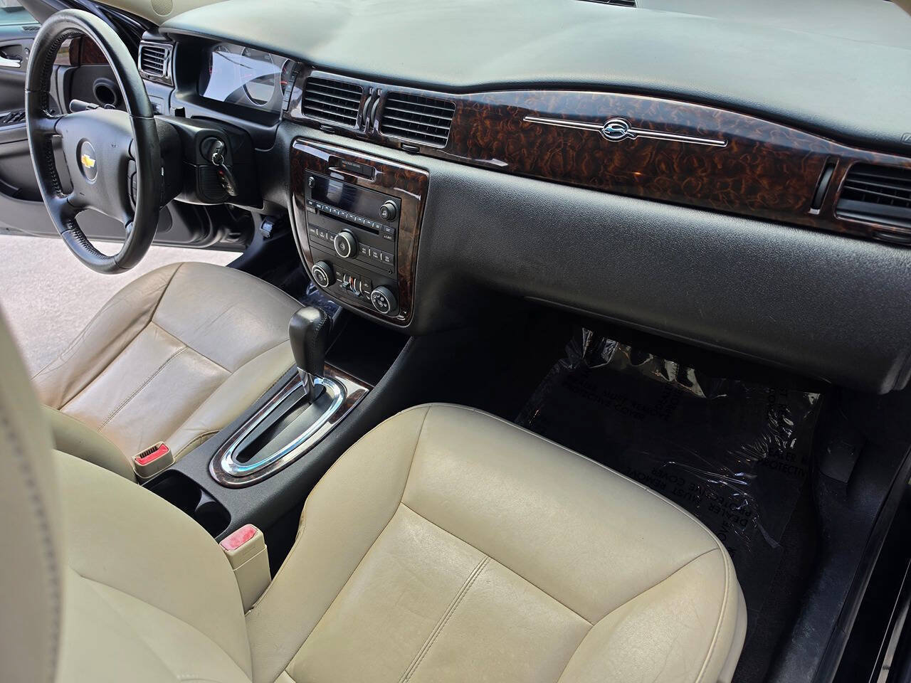 Used 2014 Chevrolet Impala LTZ FWD image 34