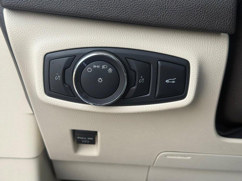 Used 2016 Lincoln MKC Reserve image 22