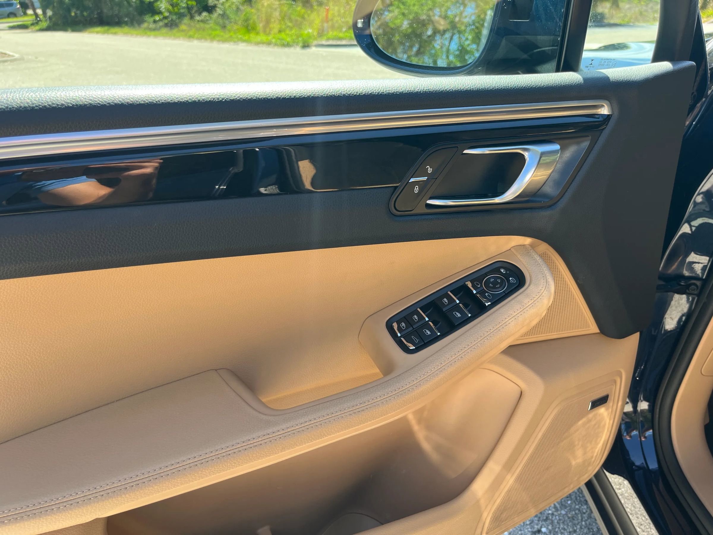 Used 2018 Porsche Macan Sport Edition image 13