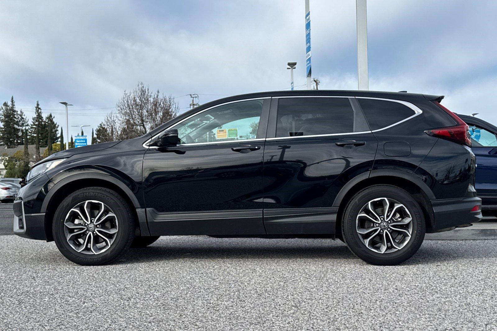 Used 2021 Honda CR-V EX image 2