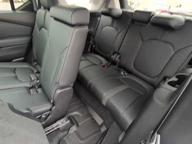 Used 2025 Honda Pilot Touring image 31