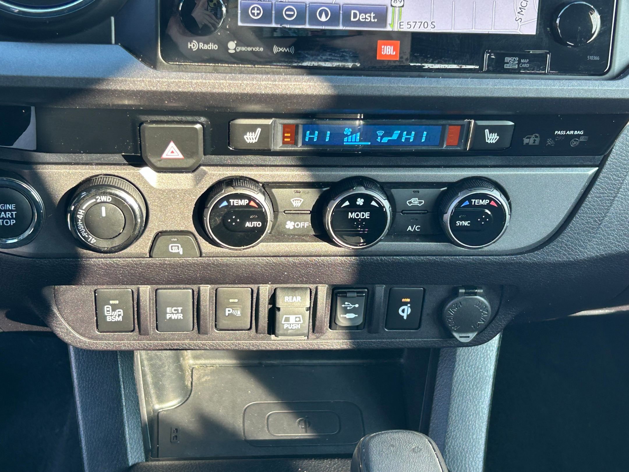 Used 2018 Toyota Tacoma TRD Off-Road image 22