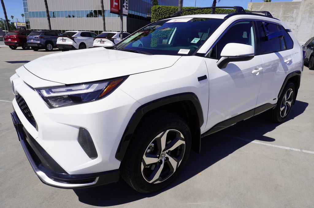 Certified 2024 Toyota RAV4 SE image 4