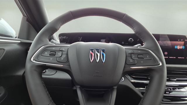 New 2026 Buick Envista Avenir image 13
