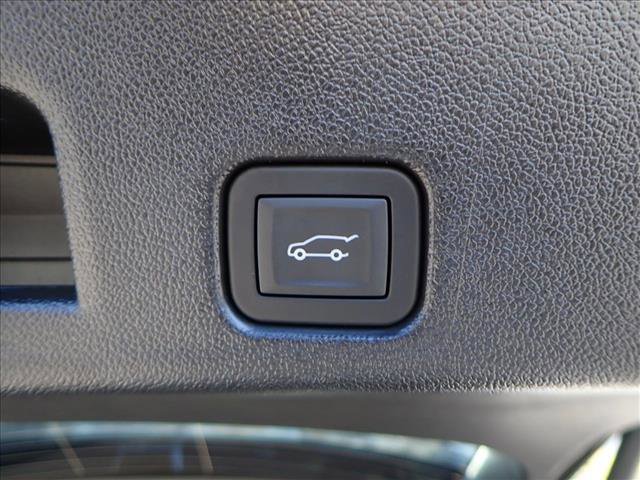 New 2026 Chevrolet Traverse High Country image 9