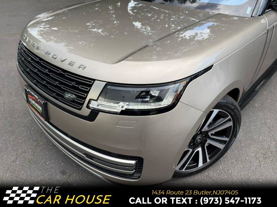 Used 2023 Land Rover Range Rover SE AWD/4WD image 2