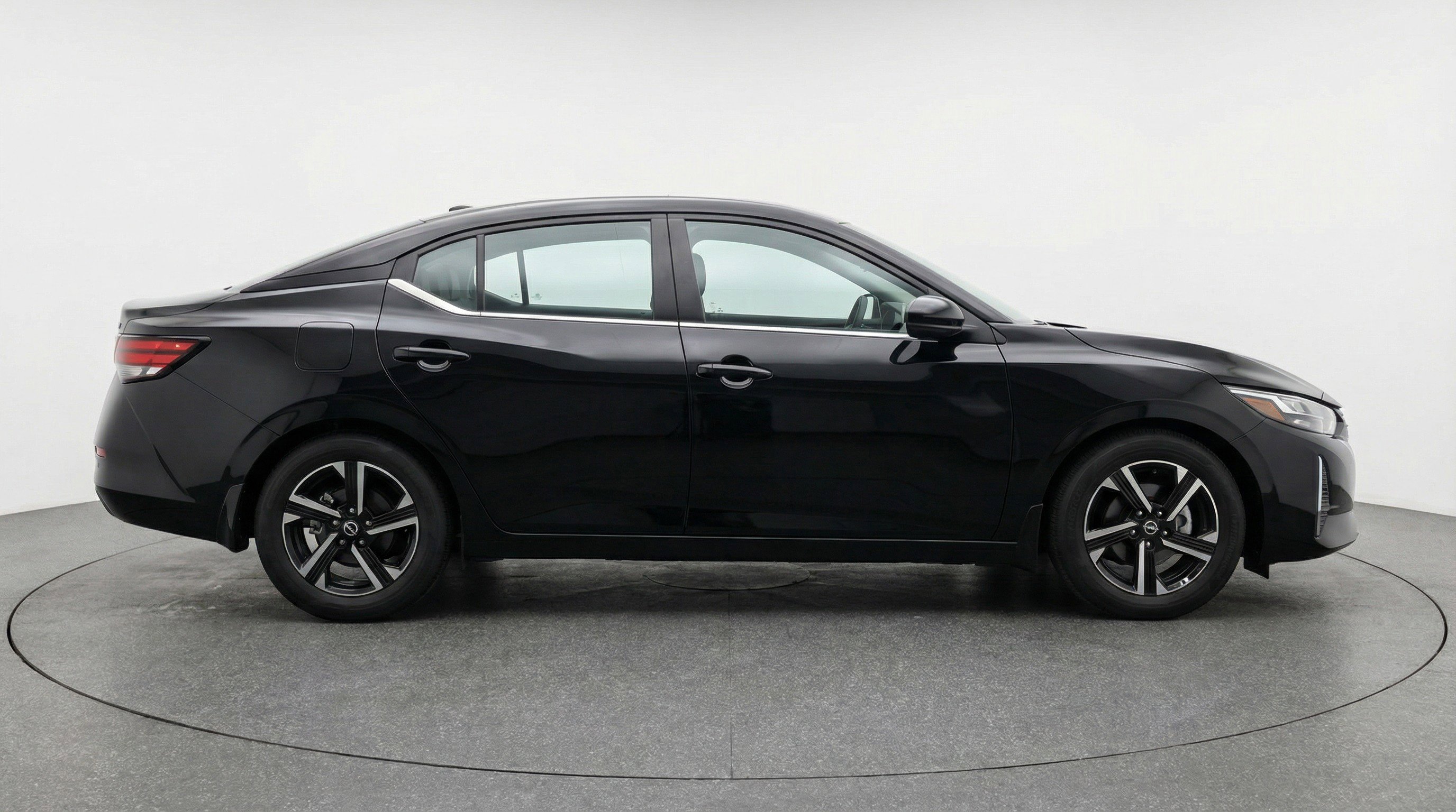 Used 2025 Nissan Sentra SV image 11