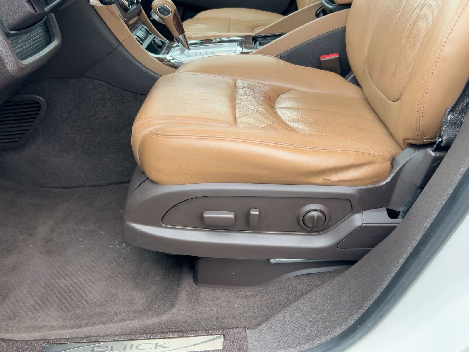 Used 2014 Buick Enclave Leather image 13