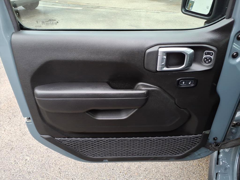 Used 2024 Jeep Wrangler Willys image 11