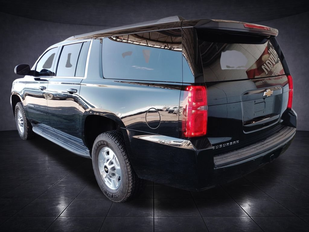 Used 2017 Chevrolet Suburban 3500 LS w/ Driver Alert Package AWD/4WD image 3