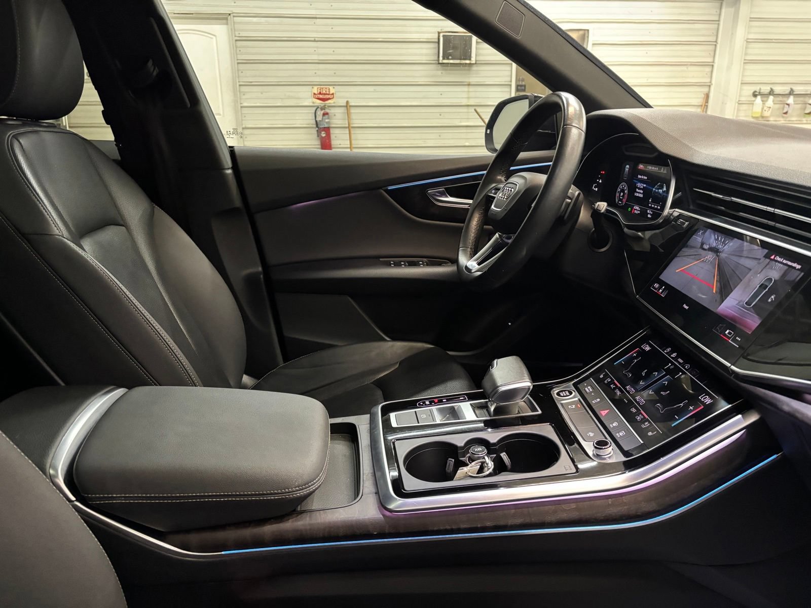 Used 2021 Audi Q8 Premium Plus w/ Premium Plus Package AWD/4WD image 28