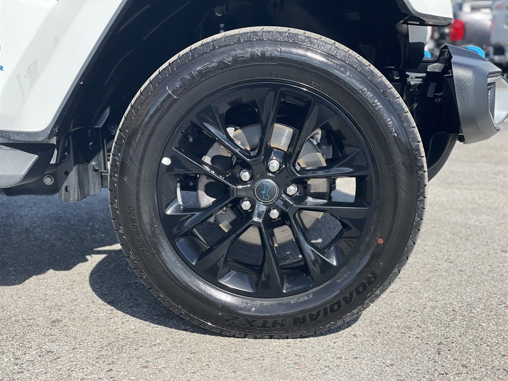 Used 2024 Jeep Wrangler Unlimited Sahara image 40