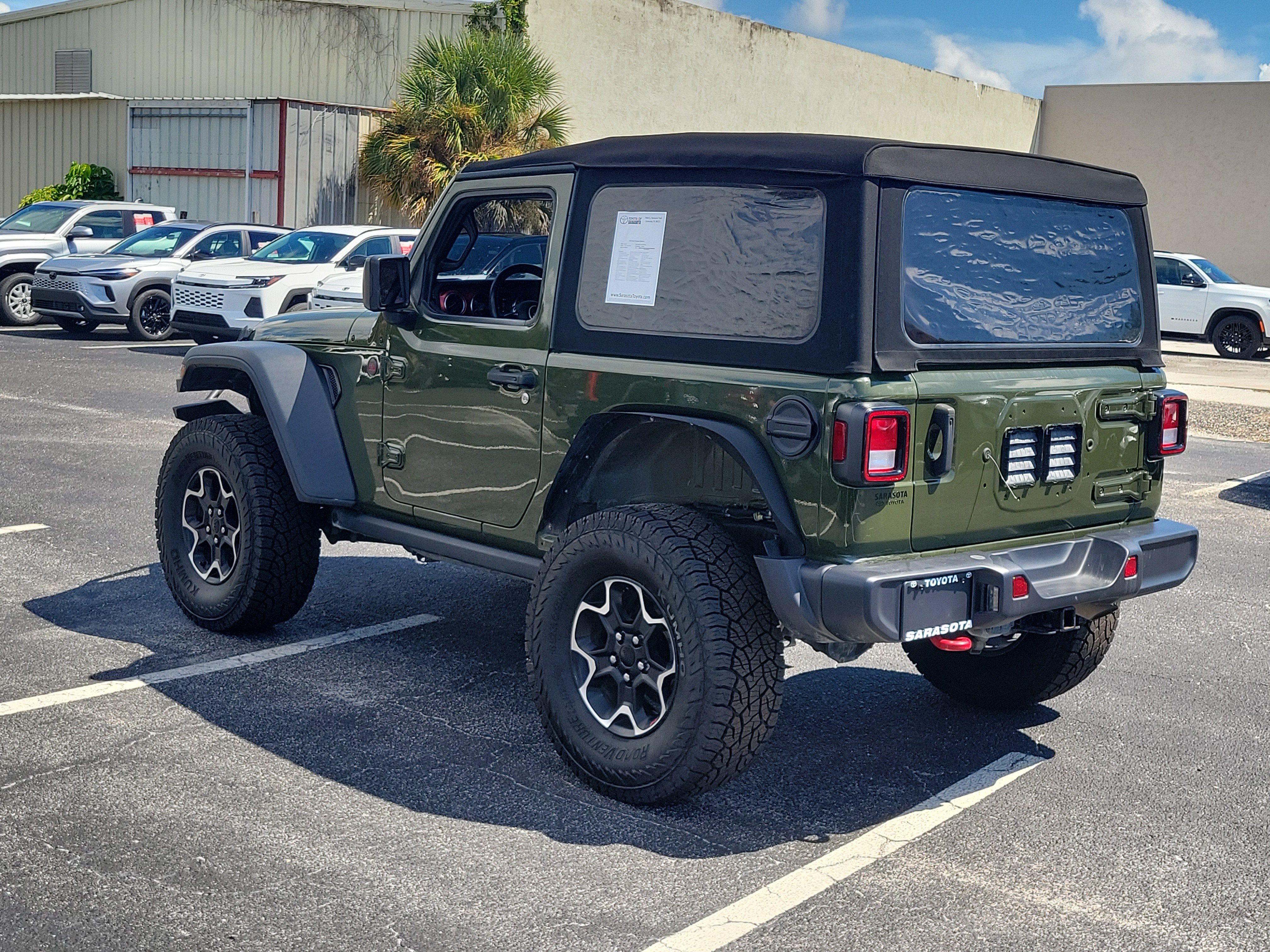 Used 2023 Jeep Wrangler Rubicon AWD/4WD image 3